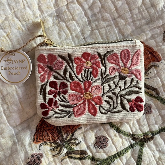 NWT Embroidered Coin Purse - Picture 1 of 4